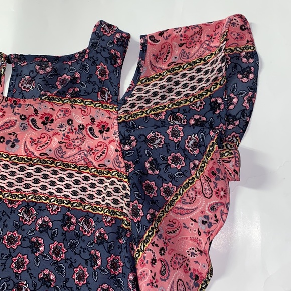 IZ Byer Women’s Cold Shoulder Top Women’s XS Floral Boho Pink Blue - Picture 4 of 10